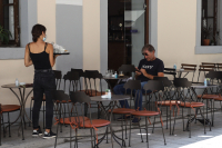 25η Μαρτίου 2025: Για ποιους είναι αργία - Πώς θα πληρωθούν όσοι δουλεύουν