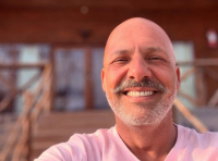 Νίκος Μουτσινάς: Υπέγραψε με το Star - Ποια εκπομπή θα παρουσιάζει