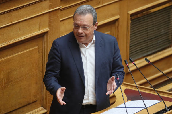 Βουλή: Live η ομιλία του Σωκράτη Φάμελλου