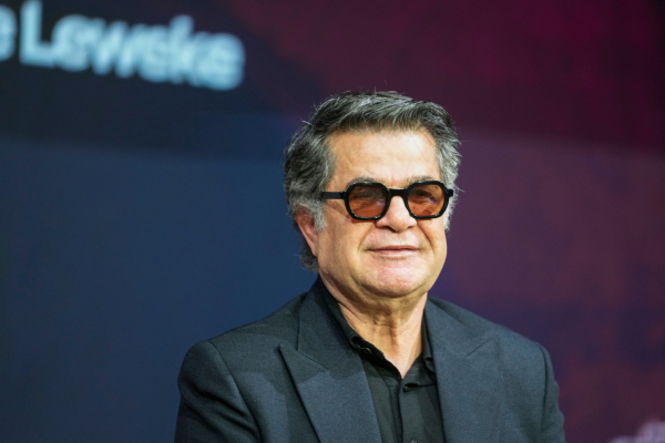 Ο Τζαφάρ Παναχί μιλάει για το Ιράν: «Αυτό το καθεστώς έχει ήδη πέσει»