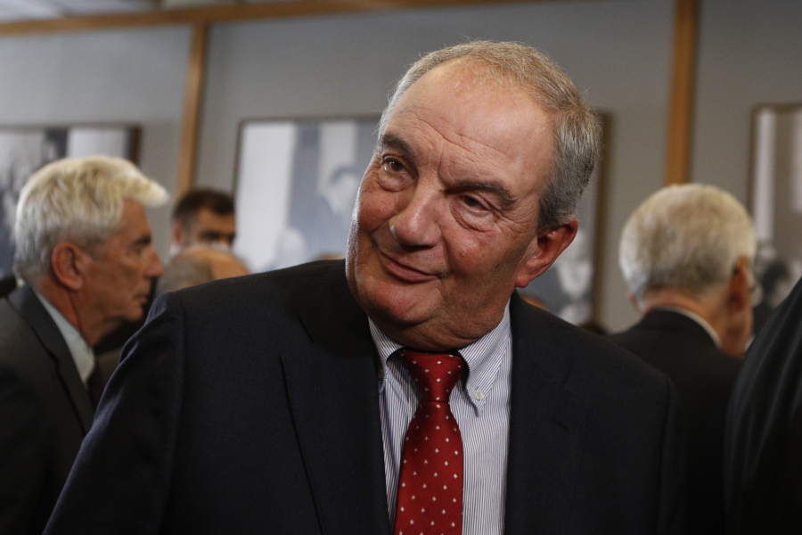 Ο Καραμανλής κερδίζει το κρας τεστ για την Προεδρία της Δημοκρατίας