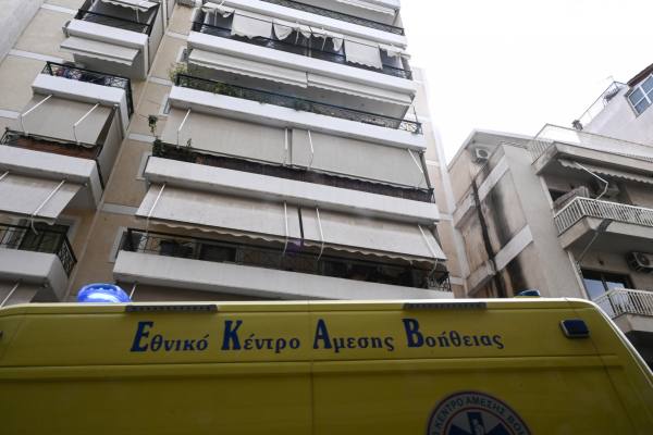 Νέα τραγωδία στον Πειραιά: Νεκρή 25χρονη - Έπεσε από τον 7ο όροφο πολυκατοικίας στην Καλλίπολη