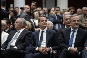 Η απάντηση Μητσοτάκη σε Καραμανλή και Σαμαρά