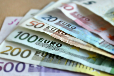 ΟΑΕΔ: Επίδομα 250 ευρώ για τρίμηνη παραμονή, ποιοι το δικαιούνται και πώς κάνουν αίτηση