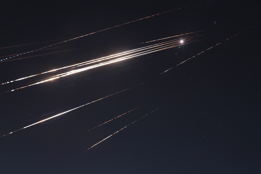 Το Ιράν εκτόξευσε υπερηχητικούς πυραύλους εναντίον του Ισραήλ