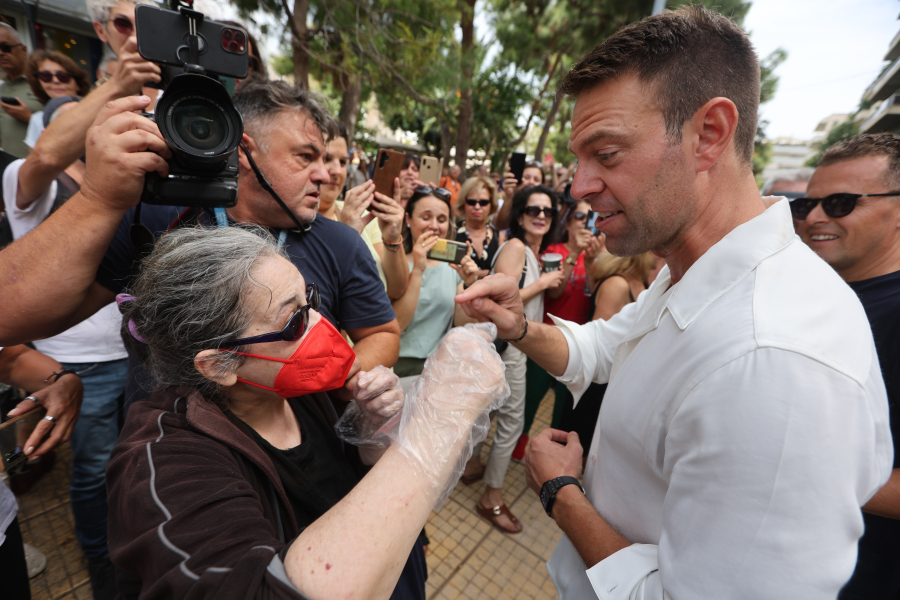 «Ενέδρα» Ελένης Λουκά στον Στέφανο Κασσελάκη: Το ομοφοβικό παραλήρημα και η απάντησή του (βίντεο)