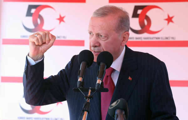 Παραλήρημα Ερντογάν και Τατάρ από τα Κατεχόμενα: Τι είπαν για Μητσοτάκη, Δένδια, Παπανδρέου - Η απάντηση της Αθήνας