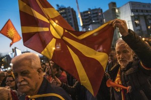 Ο διαπραγματευτής της ΠΓΔΜ βλέπει «απόσταση» από μία «αξιοπρεπή λύση»