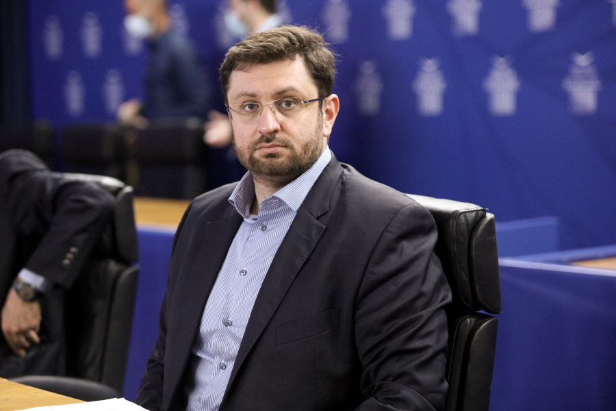 Από το Παρίσι στο Λος Αντζελες, τι κάνει ότι δεν καταλαβαίνει η διοίκηση Τραμπ;