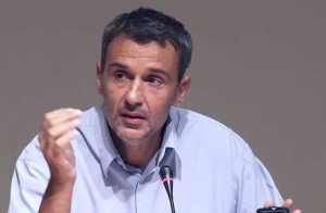 Χωρίς επαρκείς μισθούς, χωρίς συλλογικές συμβάσεις
