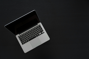 Voucher για laptop: Παράταση για τις επιταγές έως 1.600 ευρώ