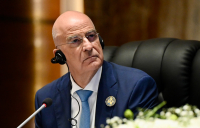 Στις Βρυξέλλες ο Νίκος Δένδιας: Στο τραπέζι υβριδικές απειλές, Μέση Ανατολή και Ουκρανία