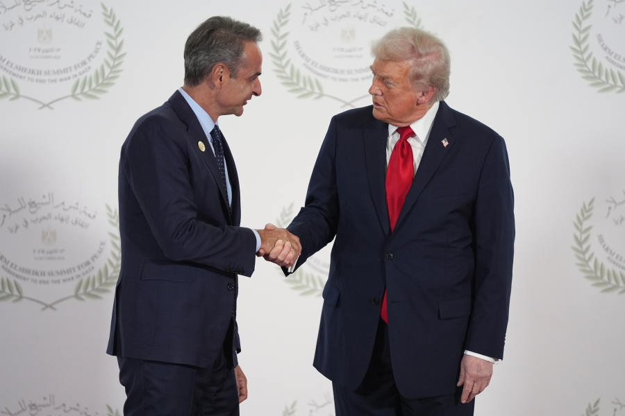 Αίγυπτος: «Τετ α τετ» Τραμπ - Μητσοτάκη