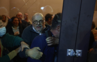 Ευάγγελος Αντώναρος: Απάντησε για το κεφαλοκλείδωμα στον πορτιέρη του συνεδρίου ΣΥΡΙΖΑ - Γιατί το έκανε