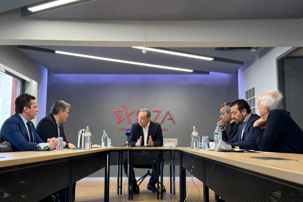 ΣΥΡΙΖΑ: Συνάντηση Φάμελλου με την Ένωση Συνεταιριστικών Τραπεζών Ελλάδος