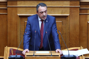 Διαλύοντας τους Σπαρτιάτες