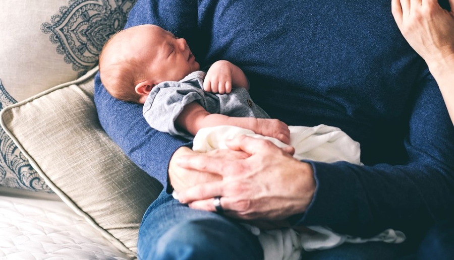 Προειδοποίηση ΕΟΔΥ για έξαρση κρουσμάτων κοκκύτη: Ποιους «χτυπά»