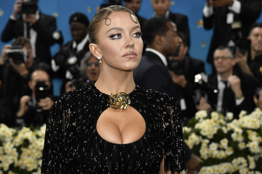 Σταρ του Χόλυγουντ λανσάρει σαπούνια με νερό από τη μπανιέρα της