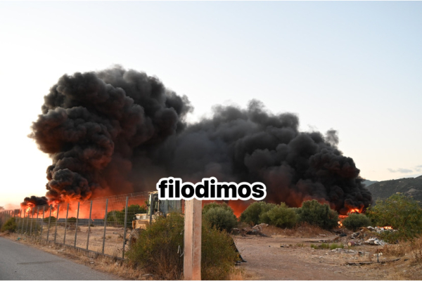 Αίγιο: Φωτιά τώρα σε εργοστάσιο ανακύκλωσης στην περιοχή Τεμένη – Ήχησε το 112