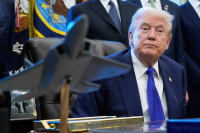 «Πιθανόν θα γίνουν κακά πράγματα»: Νέες απειλές Τραμπ σε Ιράν