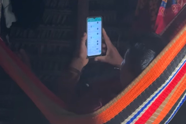 Φυλή του Αμαζονίου έκανε αγωγή εκατομμυρίων στους NYT (Βίντεο)