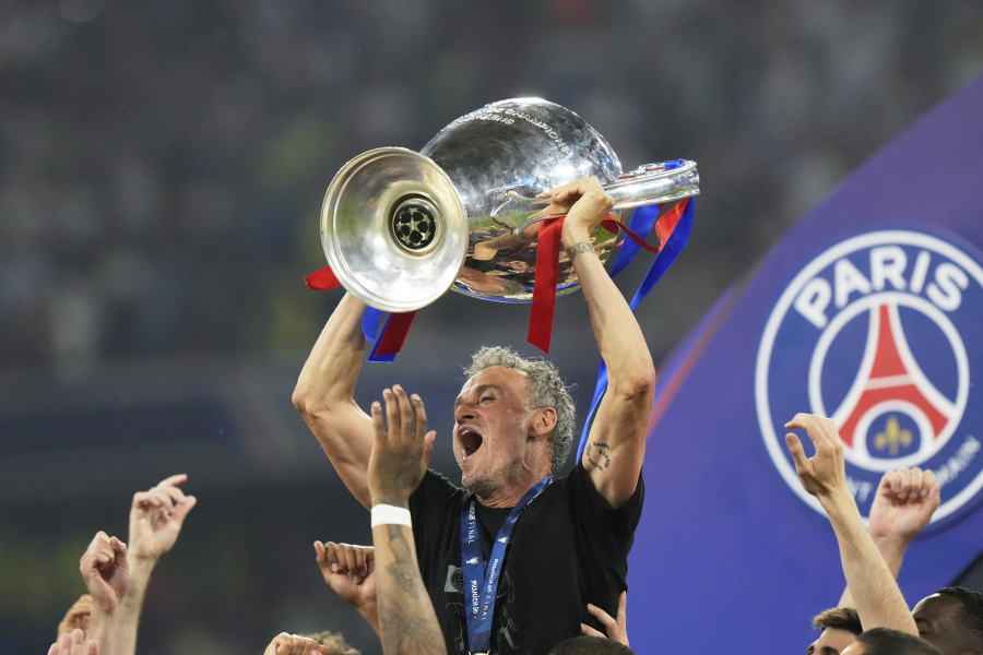 Ράγισαν καρδιές στο Μόναχο: Το μπλουζάκι-υπόσχεση του Ενρίκε στη μνήμη της αδικοχαμένης κόρης του