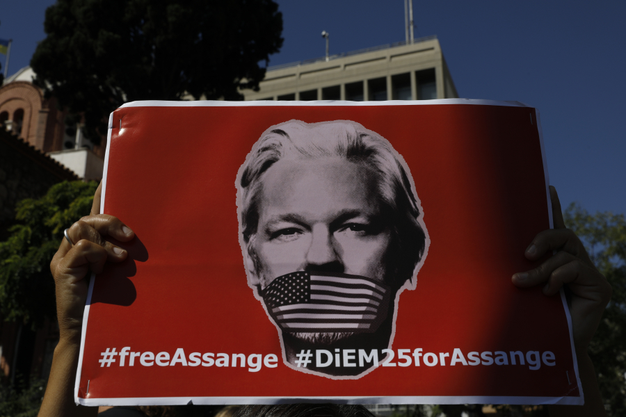 «Απόβαση» Αυστραλών βουλευτών στις ΗΠΑ για την απελευθέρωση Ασάνζ