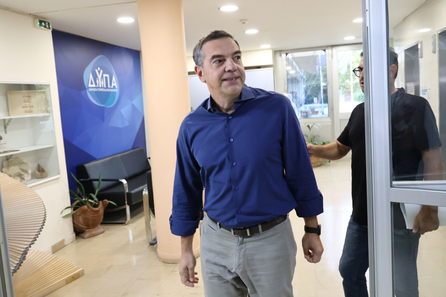 Τσίπρας στον ΣΚΑΪ: Το πορτοφόλι ήταν πιο άνετο το 2015-'19 - Πατριωτική ανάγκη η «πατριωτική εισφορά»(LIVE)