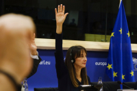 «Φλερτ» Καρυστιανού και με Κουντουρά;