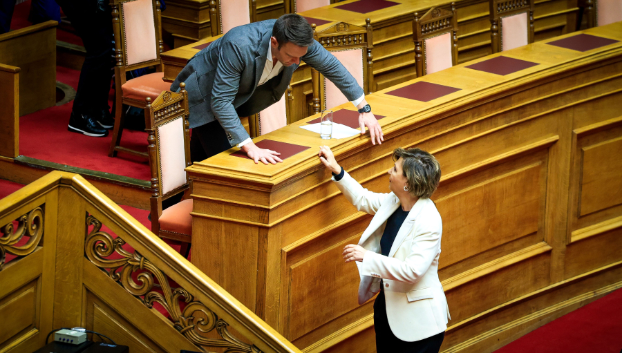 Ο Κασσελάκης σηκώνει το γάντι, δύο στρατόπεδα έτοιμα για μάχη ηγεσίας στον ΣΥΡΙΖΑ - Τι προβλέπεται για την αλλαγή