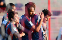 Πανσερραϊκός - Ολυμπιακός 1-2: Το έκαναν... ντέρμπι αλλά νίκησαν οι «ερυθρόλευκοι»