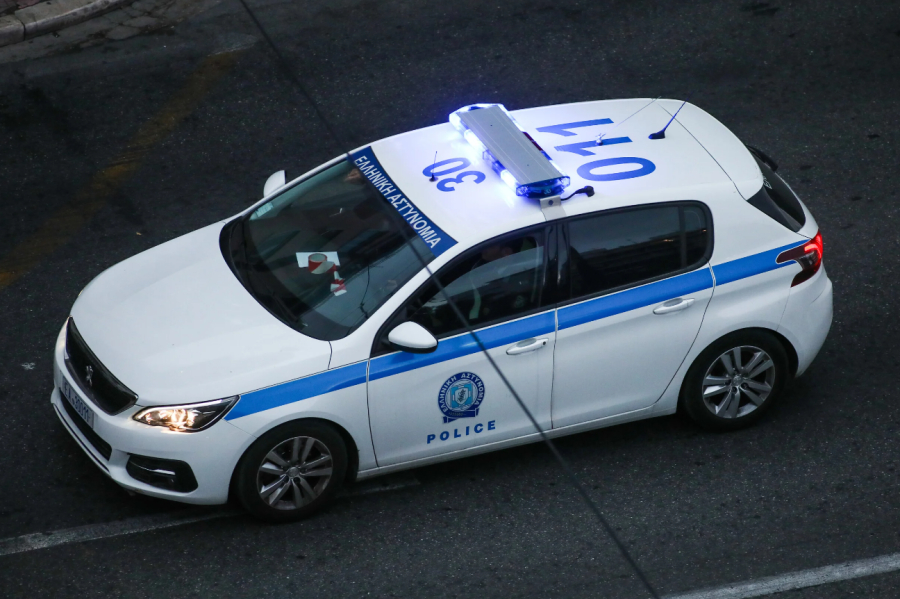 Συναγερμός στον Βόλο: 30χρονος ακούμπησε τα γεννητικά του όργανα σε νεαρή στο πάρκο