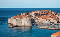 Το «Saint Tropez» των Βαλκανίων που όλοι θέλουν να πάνε το Σεπτέμβριο