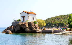 Η Παναγιά τα πέλαγα... αλλά το τιμόνι ο Μιαούλης!- Γράφει ο Σπύρος Αλεξίου