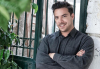 Στη δημοσιότητα το τρέιλερ της σειράς «Σέρρες» με πρωταγωνιστή τον αδικοχαμένο Πάνο Νάτση (βίντεο)