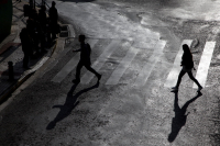 ΕΛΣΤΑΤ: Στο 7,6% η ανεργία - Στο 17,3% στους νέους, στο 10,5% στις γυναίκες