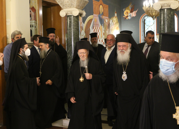 Θερμή συνάντηση Βαρθολομαίου-Ιερώνυμου στην Αρχιεπισκοπή