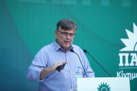 Ο Μ. Χάλαρης του ΠΑΣΟΚ τεχνικός σύμβουλος του ιδιοκτήτη της Βιολάντα!