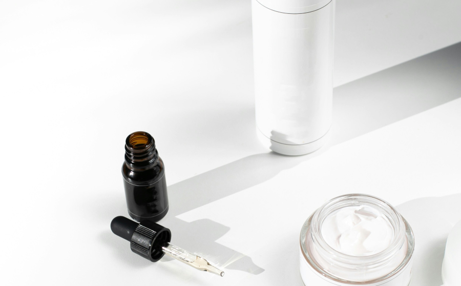 Πανεπιστήμιο Χάρβαρντ: Αυτό το οικονομικό προϊόν κρύβει τις ατέλειες του προσώπου και επιβραδύνει τη γήρανση