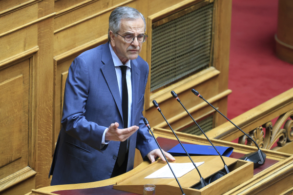 Σαμαράς σε Μητσοτάκη: Πόσο θα εξευτελίσετε την έρημη Νέα Δημοκρατία; Τι φοβάστε κ. Μητσοτάκη; Δοκιμάζετε τις αντοχές του πολιτεύματος
