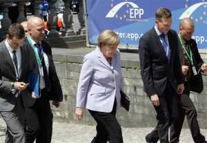 Μέρκελ στο ΕΛΚ: «Η Γερμανία δεν θα δεχθεί να την εκβιάσει η Ελλάδα»