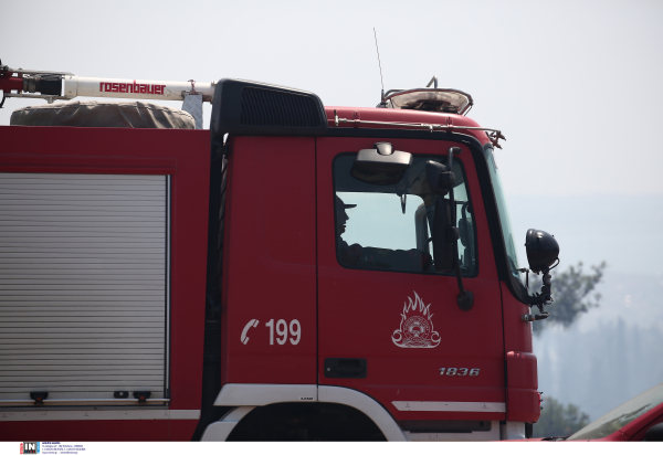 Μεγάλη φωτιά στον Εύοσμο Θεσσαλονίκης (βίντεο)