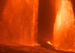 Χαβάη: Εντυπωσιακές εικόνες από την έκρηξη του ηφαιστείου Κιλαουέα