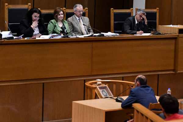 Δίκη Χρυσής Αυγής: «Τους προδότες του σκοτώνουμε» - Ανατριχιαστικοί διάλογοι στο δικαστήριο