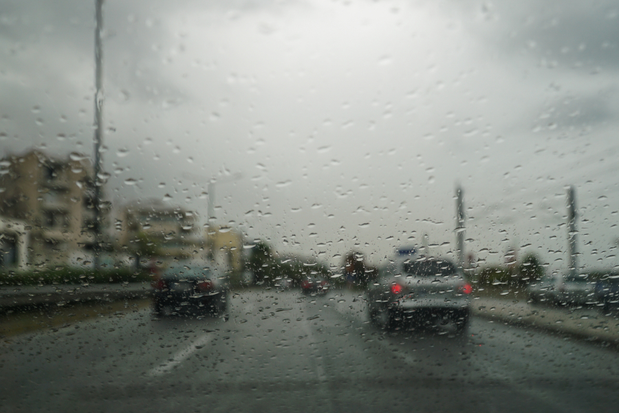 Μέχρι τι ώρα οι καταιγίδες και το χαλάζι στην Αττική σήμερα Παρασκευή