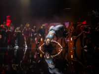 Θέατρο στη Στέγη: Το «Οξυγόνο» ανασαίνει και στη νοηματική - Προσβάσιμες παραστάσεις και εργαστήριο