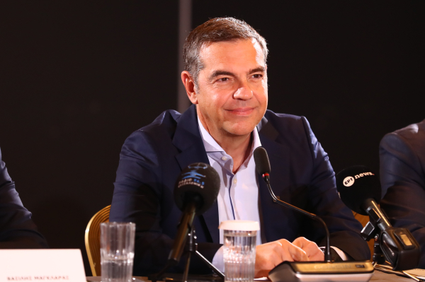 Το «καρφί» Τσίπρα για τον Μητσοτάκη μετά τον τραυματισμό του Κωνσταντέλια