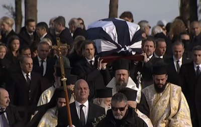 Κηδεία τέως βασιλιά Κωνσταντίνου: Ολοκληρώθηκε η ταφή του χωρίς πλάνα κατόπιν επιθυμίας της οικογένειας