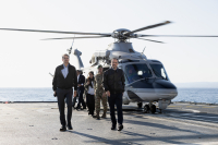 Μηνύματα σε «εχθρούς» ή επικοινωνιακά σόου που διχάζουν τον λαό;