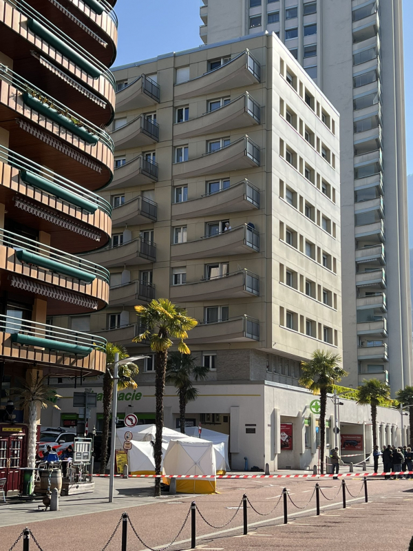 Aπίστευτη οικογενειακή τραγωδία στην Ελβετία: Νεκροί οι γονείς και τα δύο παιδιά τους, έπεσαν από τον 7ο όροφο (βίντεο)